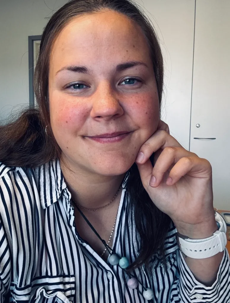 A picture of Eleonor smiling